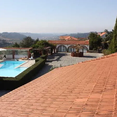 بيت ضيافة Encosta Das Freiras