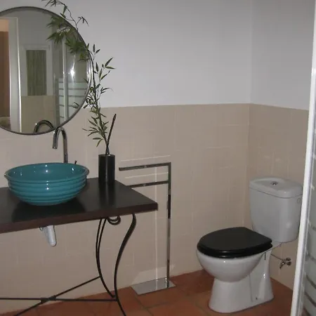 Encosta Das Freiras بيت ضيافة