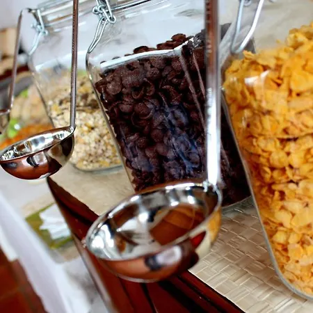 Encosta Das Freiras بيت ضيافة 4*